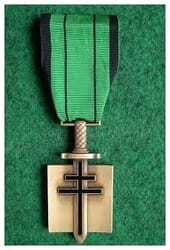 * Page souvenir - Jean Jestin - Ancien du B.M.5 de la 1ere DFL -Compagnon de la Libération