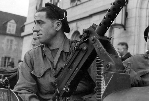 * TRESORS D'ARCHIVES : photographies de la 1ère DFL à Guéret (décembre 1944)