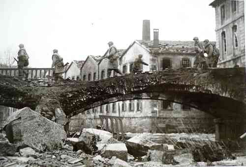 * DOLLEREN commémore sa Libération en présence des Anciens de la D.F.L (reportage)
