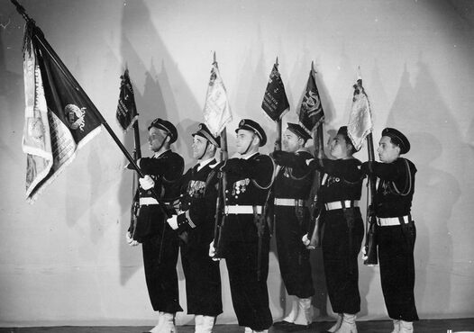 ** Découvrir : Mémoires de la DFL sur Facebook.... de bonnes surprises...