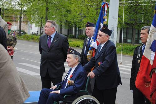 * Inauguration de la rue du BM 24 à Strasbourg le 16 avril 2015