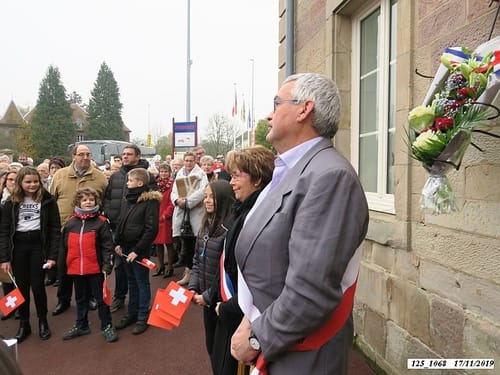 * Cérémonie du 75ème anniversaire de la Libération de Champagney à la plaque commémorative 