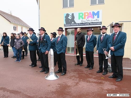 * Cérémonie du 75ème anniversaire de la Libération de Champagney à la plaque commémorative 