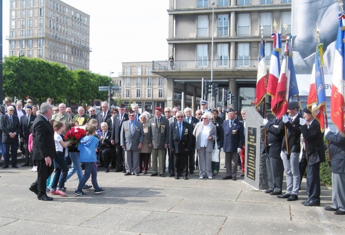 ** Cérémonies du 75e anniversaire de l'Appel du 18 Juin 1940 à Paris