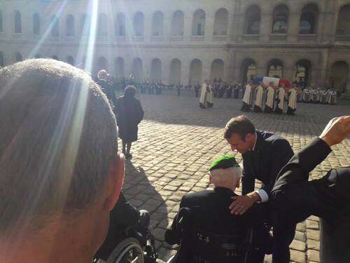 * 22 septembre - Cérémonie des obsèques du Colonel MOORE aux Invalides