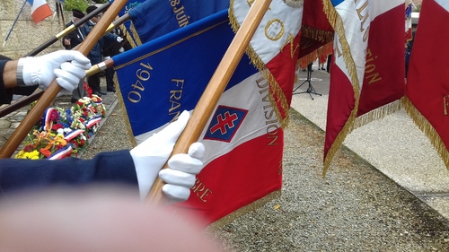 * Nod-sur-Seine : anniversaire de la jonction par deux divisions en 1944 - la première DFL et la deuxième DB