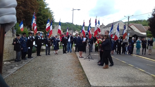* Nod-sur-Seine : anniversaire de la jonction par deux divisions en 1944 - la première DFL et la deuxième DB