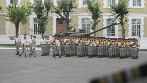 * Passation de commandement au 1er Régiment d’infanterie marine d'Angoulême.