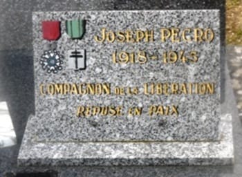 * Trésor d'archives - JOSEPH PÉCRO Compagnon de la Libération à titre posthume par décret du 17 novembre 1945