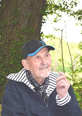 * Souvenir de Henri Darre