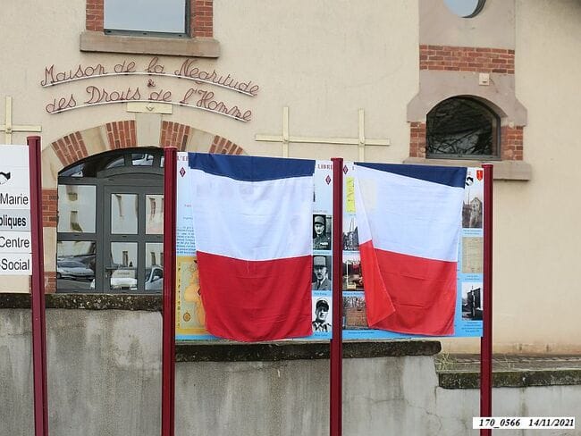 * Cérémonie du 77ème anniversaire de la Libération, le 14 nov. 2021, lors de l'inauguration de deux panneaux relatant le parcours de la 1ère DFL.