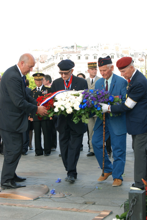 * 11 Juin 2015 - Cérémonies du 73e anniversaire  de Bir Hakeim à Paris
