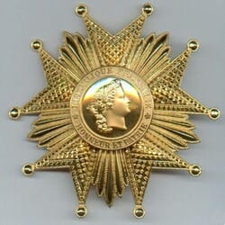 * Mardi 28 janvier 2020 Edgard Tüpet-Thomé, Compagnon de la Libération, a été élevé à la dignité de Grand’Croix de la Légion d’Honneur