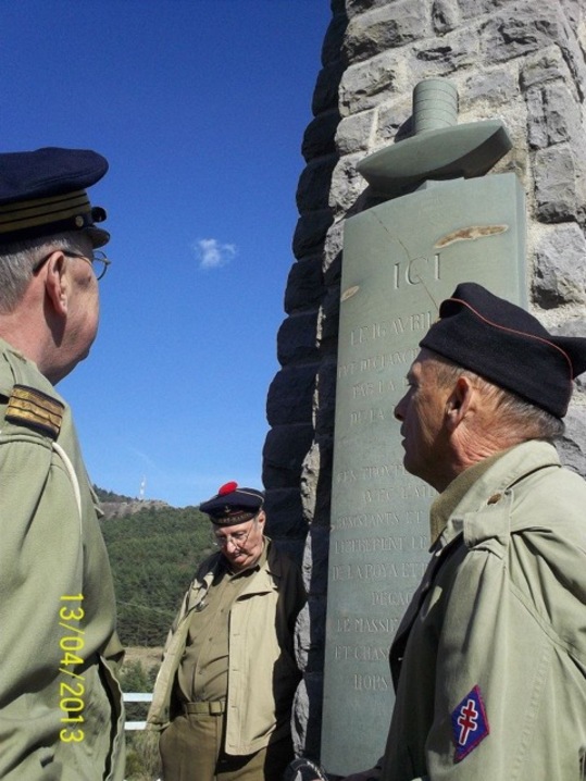 * Hommage à la 1ere D.F.L, de Monsieur MENNETRAY, reconstitueur