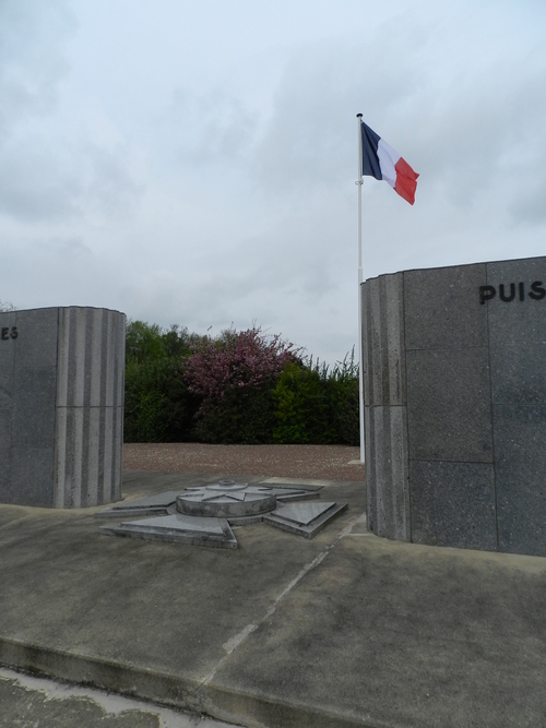 * Cérémonie du 70e anniversaire de la libération de Royan