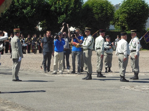 * 1000 personnes à Chalons pour célébrer les adieux du 1er RAMa le 30 juin 2015