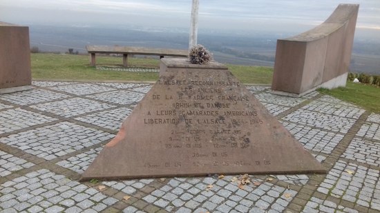 * Commémoration à Strasbourg avec dépôt de gerbes devant le char Zimmer et la plaque du Père Houchet