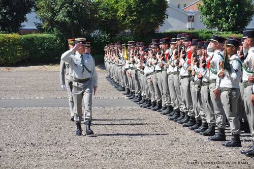 * 1000 personnes à Chalons pour célébrer les adieux du 1er RAMa le 30 juin 2015