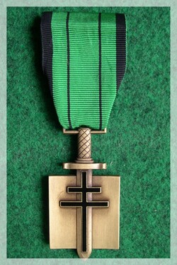* Commémoration de la création de l'Ordre de la Libération à l'Arc de Triomphe