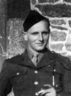 * Trésor d'archives - JOSEPH PÉCRO Compagnon de la Libération à titre posthume par décret du 17 novembre 1945