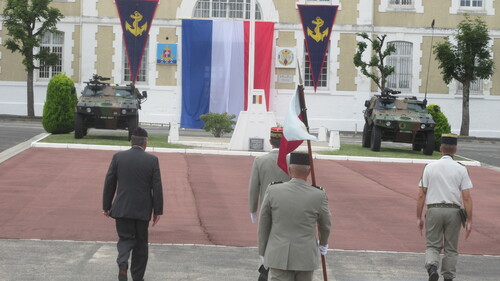 * Passation de commandement au 1er Régiment d’infanterie marine d'Angoulême.
