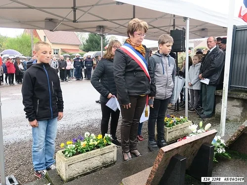 * Champagney-Éboulet, 75ème anniversaire de la Libération - Cérémonie au monument du 
