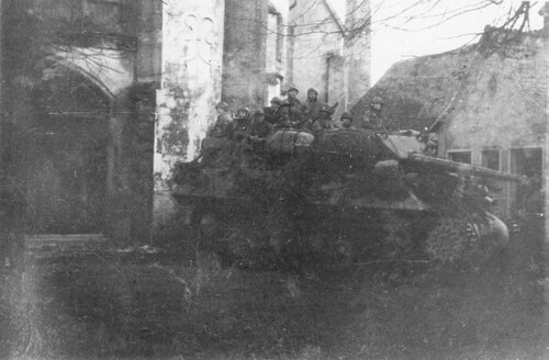 Etape n° 32 - La Campagne des Vosges se termine sur Masevaux et vers Thann pour les Commandos, le Groupement Simon, la  Brigade Delange et le 22e B.M.N.A. 