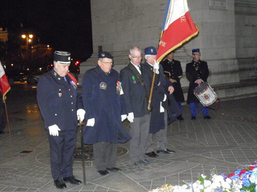 * Cérémonie à l'Arc de Triomphe pour la célébration de la création de l'Ordre de la Liberation.