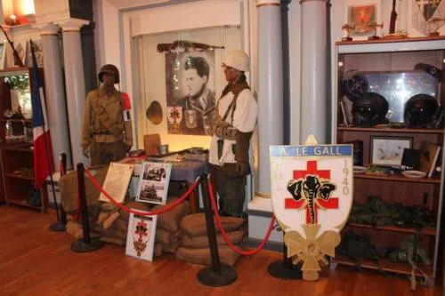 * CFIM de Transmissions 18 Régiment de Transmissions de Dieuze met Alexis Le Gall à l'honneur