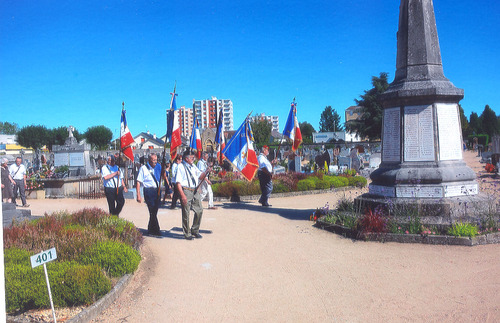 * PARAY-LE-MONIAL, 22 août 1944 les patriotes en action