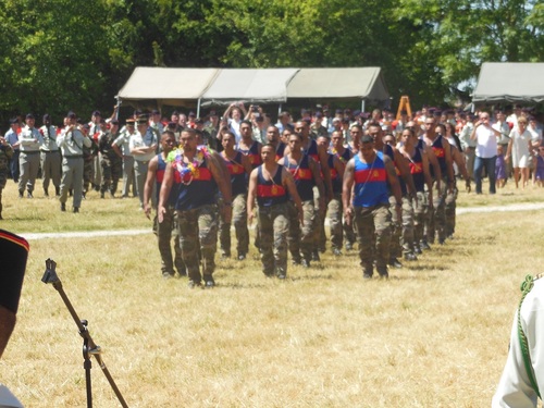 * 1000 personnes à Chalons pour célébrer les adieux du 1er RAMa le 30 juin 2015