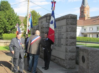 18 et 19 Mai - Des Anciens du B.M. 24 et des descendants étaient de retour à Obenheim