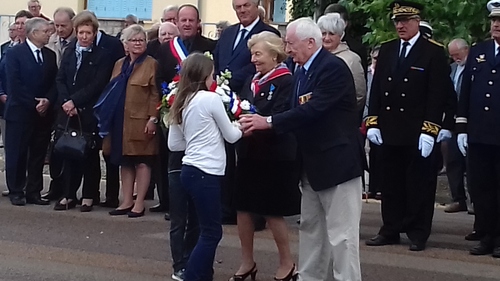 * Nod-sur-Seine : anniversaire de la jonction par deux divisions en 1944 - la première DFL et la deuxième DB