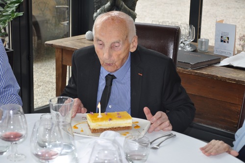 *  Robert LEYNAUD a 100 ans, un centenaire en excellente forme !