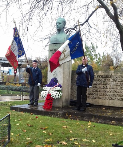 * Commémoration et dépot de gerbes au monument Brosset et de la 1ère DFL au pont de Bir Hakeim à Paris