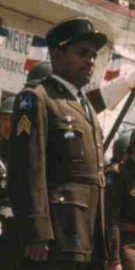 * Hommage aux Pondichériens de la 1ère DFL