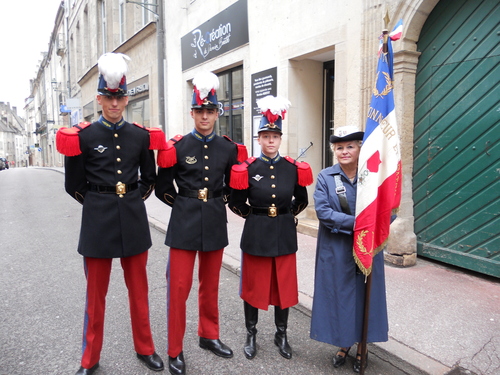 *  Le 8 mai à Dole un bel hommage au général Saint-Hillier