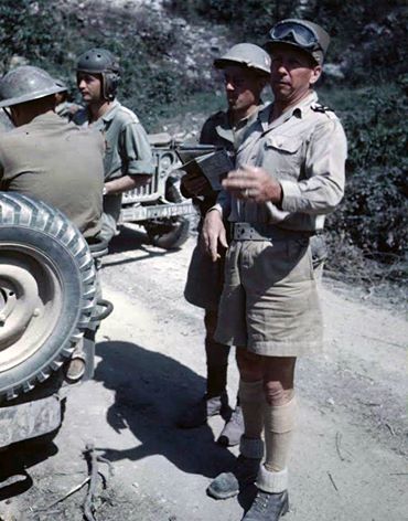 ** Découvrir : Mémoires de la DFL sur Facebook....