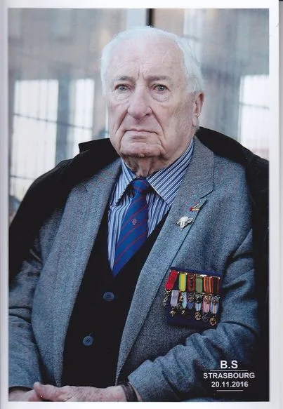 * Heureux 96 Printemps à Jean GILBERT, Grand Ancien du 1er RA et d'Obenheim