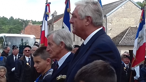 * Nod-sur-Seine : anniversaire de la jonction par deux divisions en 1944 - la première DFL et la deuxième DB