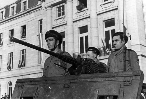 * TRESORS D'ARCHIVES : photographies de la 1ère DFL à Guéret (décembre 1944)