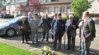 18 et 19 Mai - Des Anciens du B.M. 24 et des descendants étaient de retour à Obenheim