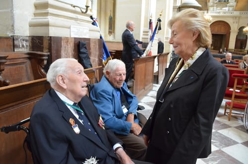  FUNÉRAILLES DE MR YVES DE DARUVAR ET HONNEURS FUNÈBRES MILITAIRES DANS LA COUR D'HONNEUR DES INVALIDES