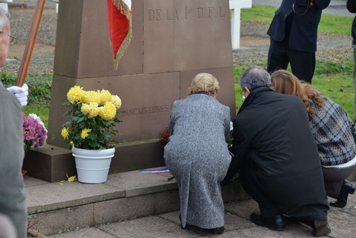 * A Giromagny le 20 novembre, l'hommage de la délégation de l'Amicale de la D.F.L. au cimetière