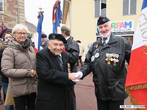 * Cérémonie du 75ème anniversaire de la Libération de Champagney à la plaque commémorative 