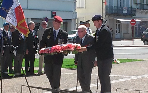 * Cérémonie commémorative du 77ème anniversaire de l'Appel du 18 JUIN 1940 du général de GAULLE
