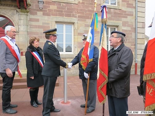 * Cérémonie du 75ème anniversaire de la Libération de Champagney à la plaque commémorative 