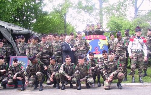 * Séisme pour le 1er RAMa, unité Compagnon de la Libération et la 1ère Brigade Mécanisée, héritière des traditions de la 1ère DFL