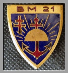 * Trésors d'Archives - Documents militaires du soldat Roland Pécheux des Forces Francaises Libres (B.M.21)