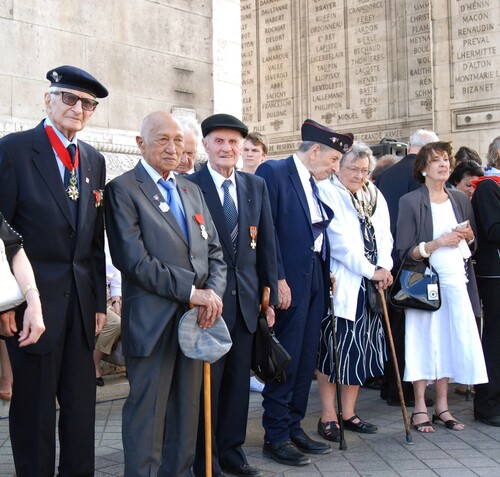 * 11 Juin 2015 - Cérémonies du 73e anniversaire  de Bir Hakeim à Paris